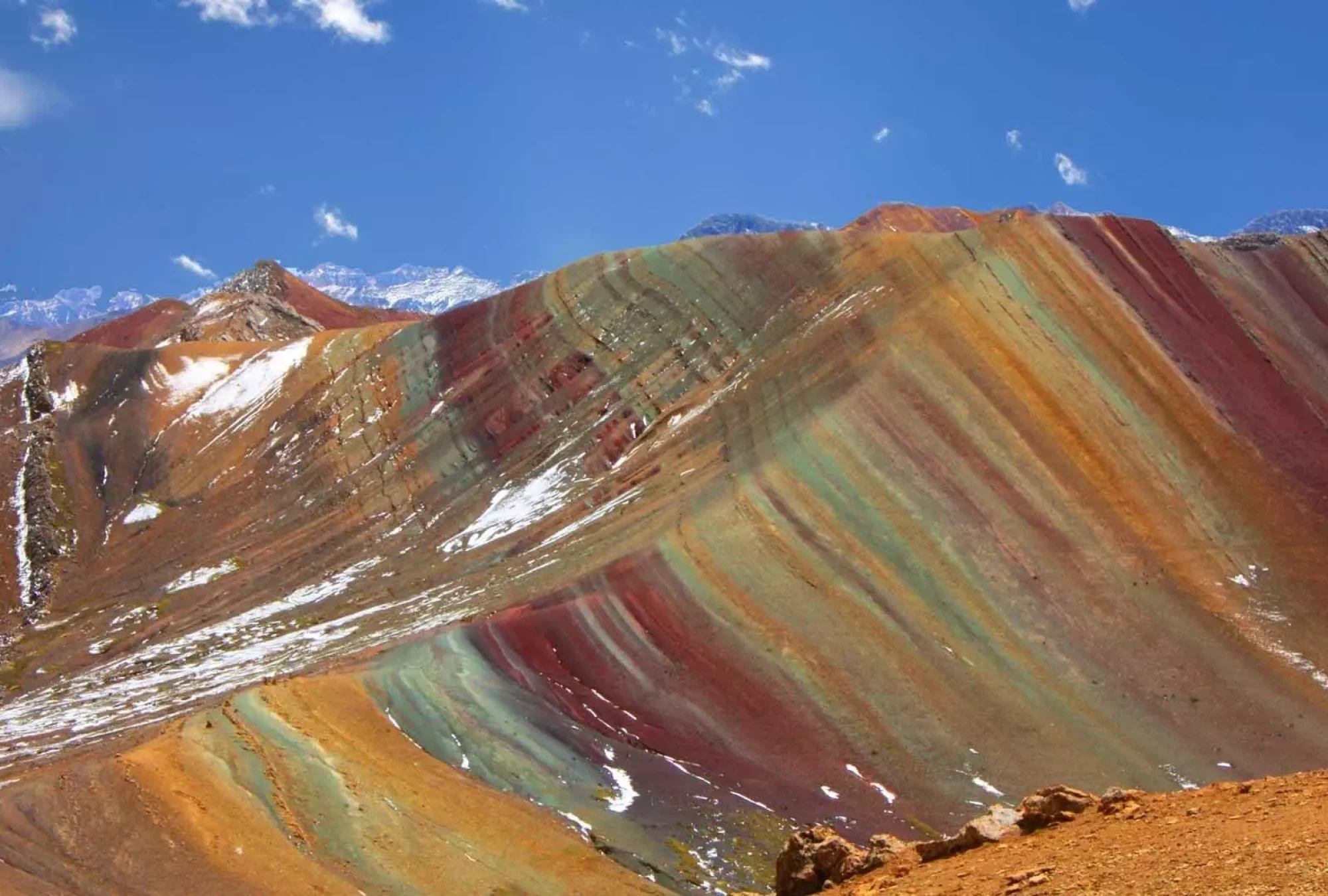 palcoyo-rainbow-mountain-012-01 (1)